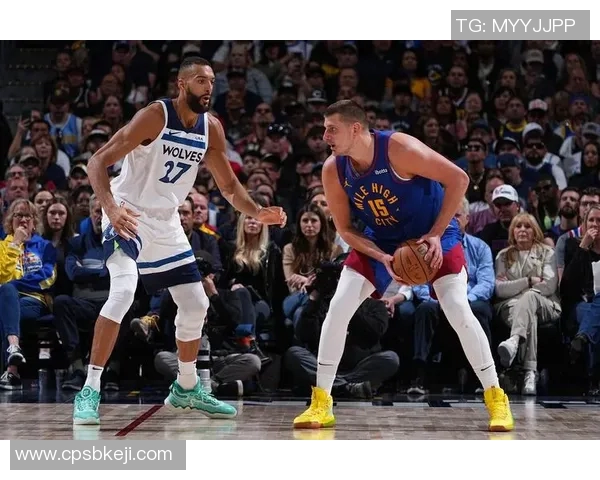 勇士与掘金激战四月三日谁将赢得季后赛关键战役