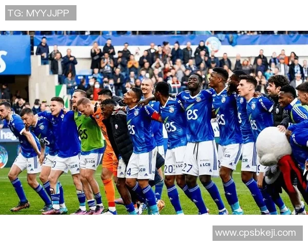 朗斯主场迎战索肖争夺法甲宝贵积分的精彩对决